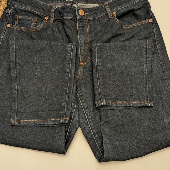 Ann Taylor loft curvy skinny jeans /31/12 - Picture 3 of 8